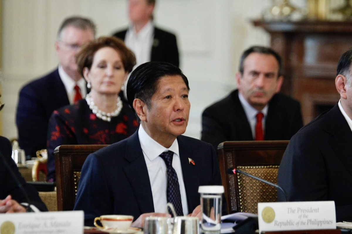 WALKING TALL US President Joe Biden arrives for a trilateral meeting with Japanese Prime Minister Fumio Kishida (right) and Filipino President Ferdinand Marcos Jr.
(left) at the White House on Thursday, April 11, 2024, in Washington, D.C. (local time). Leaders from the three nations met in a first-ever trilateral summit in a show of solidarity as China’s assertiveness in the South China Sea has raised tensions in the region. PHOTO BY PCO