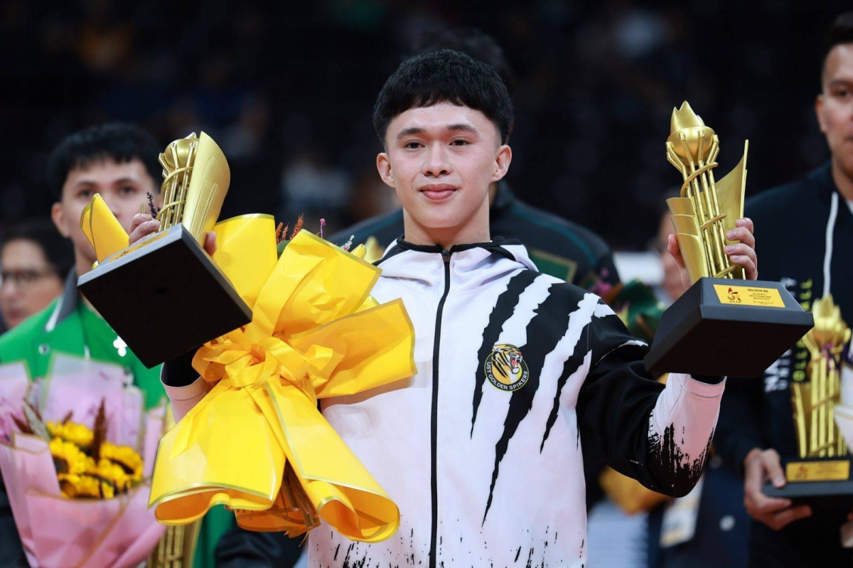 The UAAP Season 86 volleyball men's and women's individual awards are presented during the Game 2 finals at the Mall of Asia Arena in Pasay on Wednesday, May 15, 2024. PHOTOS BY RIO DELUVIO