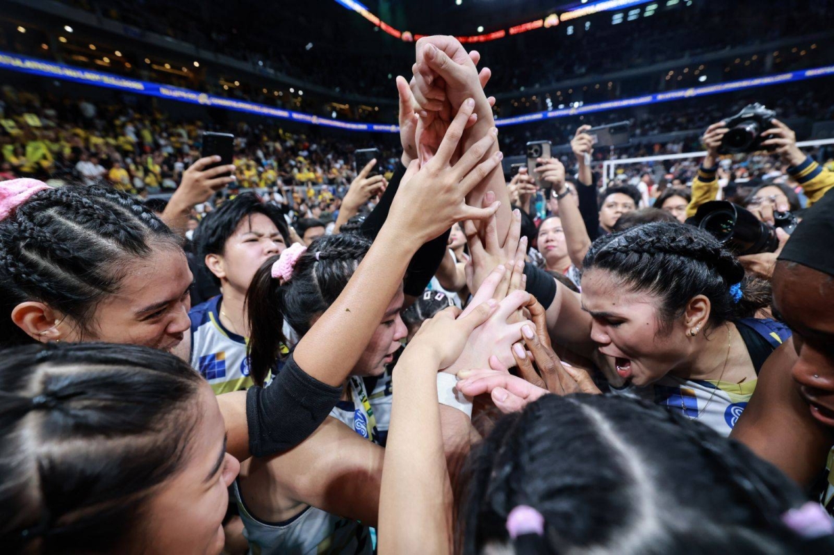 It's a double celebration for National University as its men and women's volleyball teams emerged champions in UAAP 86 at the Mall of Asia Arena on Wednesday, May 15, 2024. The Lady Bulldogs finished off the UST Golden Tigresses in four sets, 25-23, 23-25, 27-25, 25-16, in the Game 2 of the Finals while the men completed a four-peat against their foes from the same school also in four sets, 25-21, 22-25, 25-17, 25-15 in Game 2, to become the second team in the Final Four era to win four straight crowns. PHOTOS BY RIO DELUVIO
