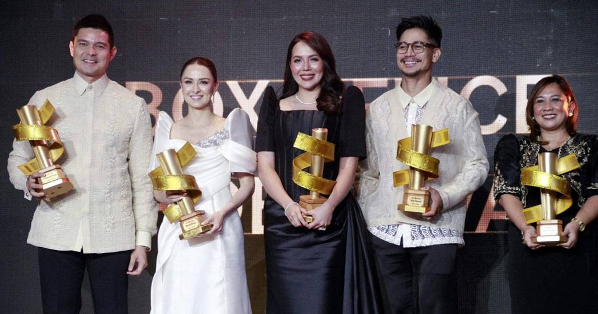 Box Office Heroes Awardees Dingdong Dantes, Marian Rivera, Julia Montes, Piolo Pascual and Star Magic's Thess Gubi representing Kathryn Bernardo