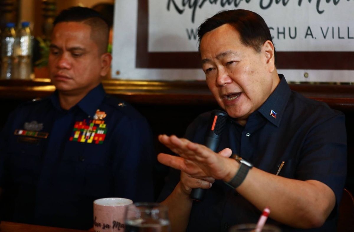 Retired Supreme Court Associate Justice Antonio Carpio and Philippine Coast Guard Commodore Jay Tarriela, spokesman on the West Philippine Sea, answer media questions on the arbitral ruling, eight years after, at the weekly 'Kapihan sa Manila Bay,' on July 17, 2024. PHOTO BY MIKE ALQUINTO