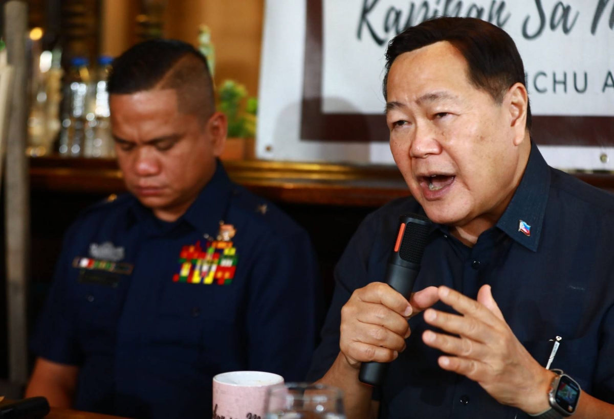 Retired Supreme Court Associate Justice Antonio Carpio and Philippine Coast Guard Commodore Jay Tarriela, spokesman on the West Philippine Sea, answer media questions on the arbitral ruling, eight years after, at the weekly 'Kapihan sa Manila Bay,' on July 17, 2024. PHOTO BY MIKE ALQUINTO