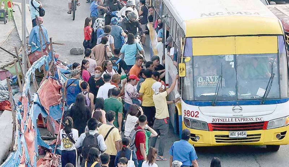 Transport groups begin 2-day strike