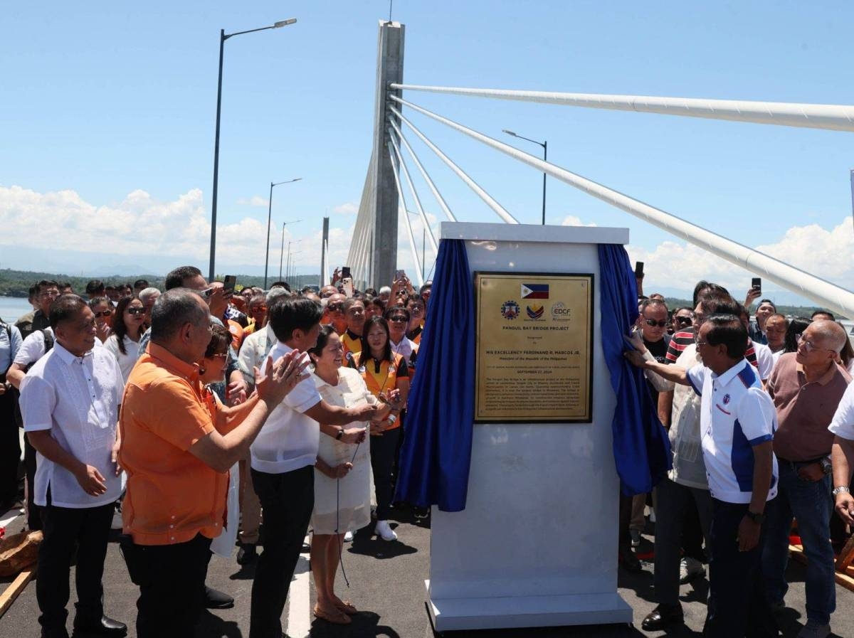 Marcos inaugurates Panguil Bay Bridge