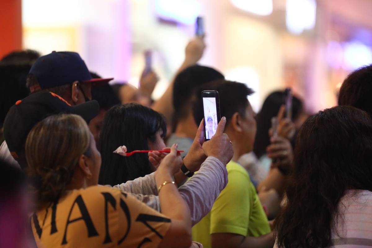 CHRISTMAS TREE LIGHTING The Manila Times