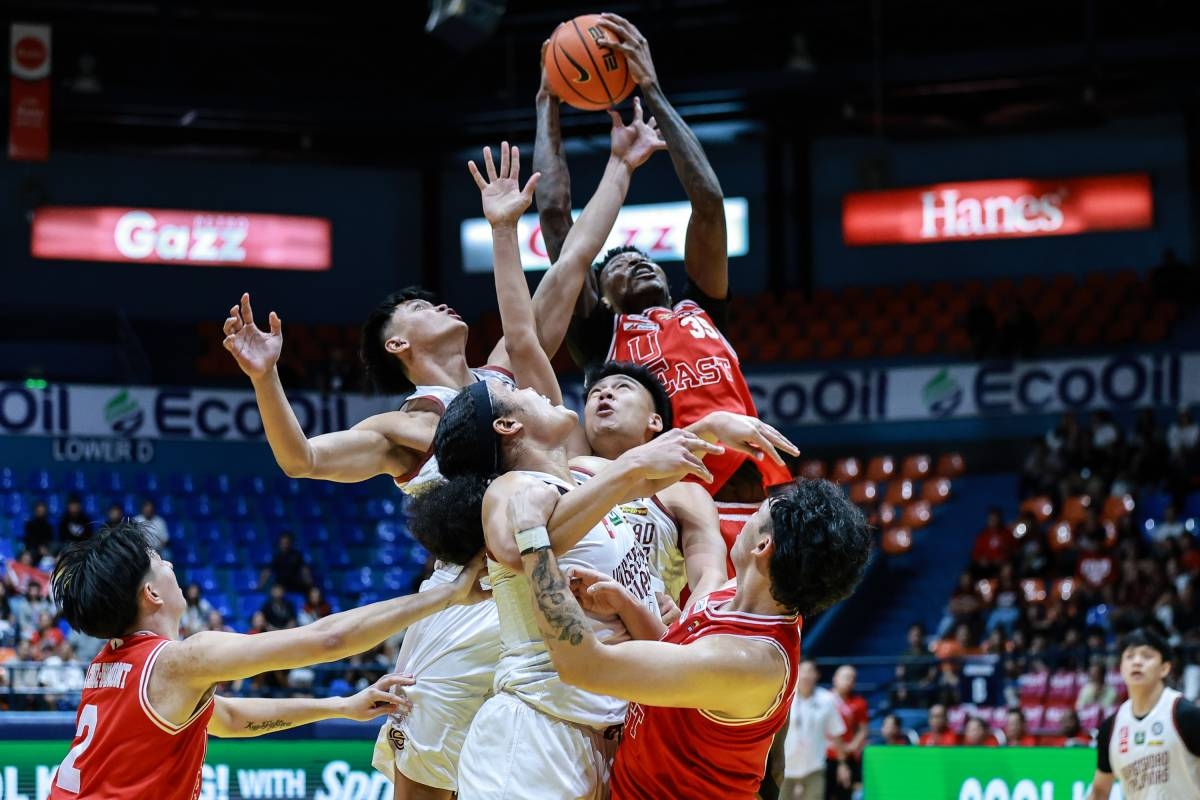 UP beats UE The UP Fighting Maroons defeat the UE Red Warriors, 77-67, in the UAAP Season 87 round 2 match at the Filoil EcoOil Centre in San Juan on Nov. 20, 2024. PHOTOS BY RIO DELUVIO
