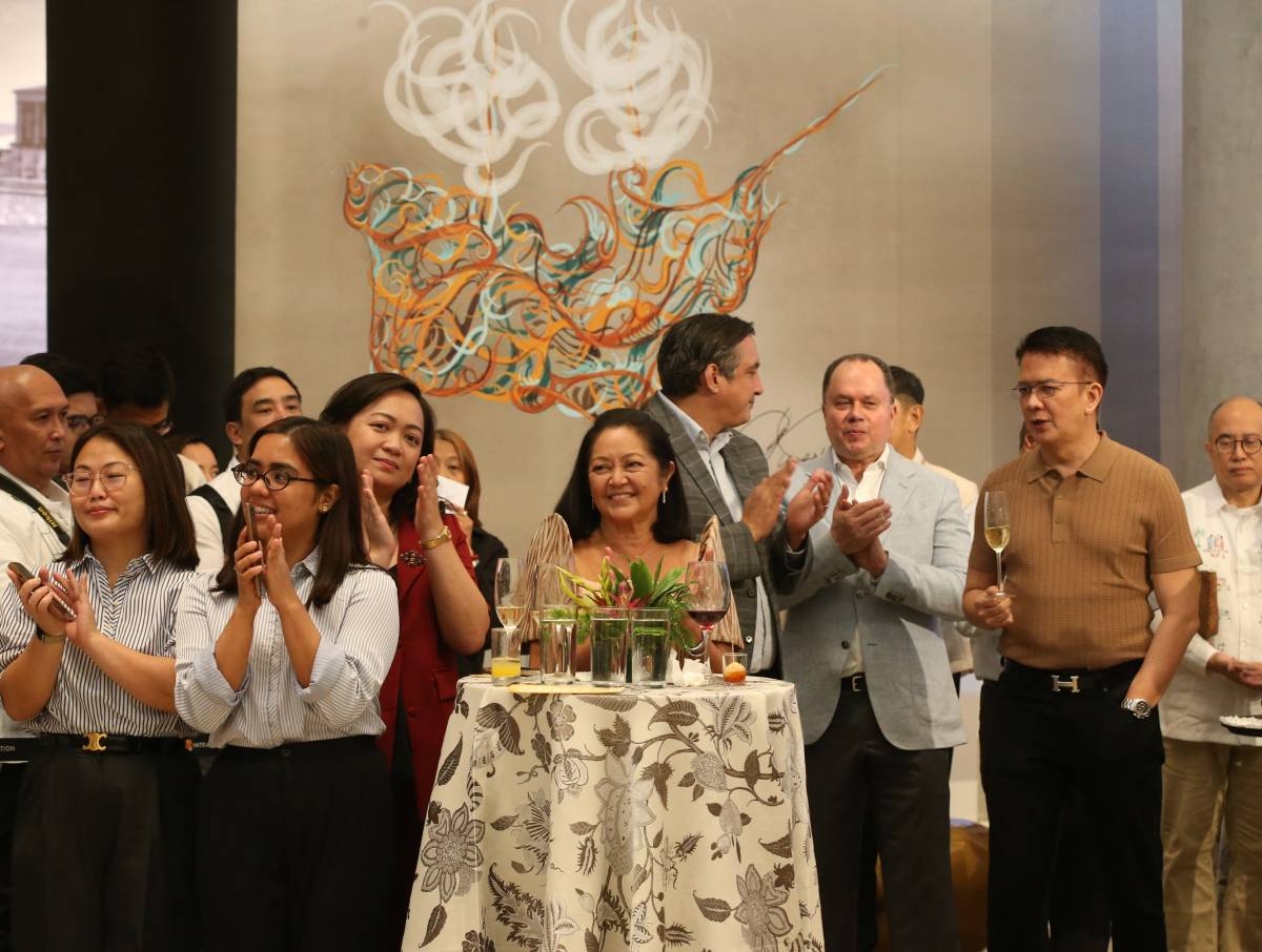 First lady opens Intramuros tourism center, museum