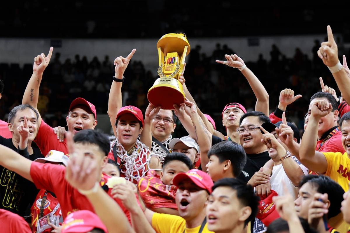 Mapua University quenched its 33-year thirst for a title after a commanding 94-82 win in Game 2 of the best-of-three Finals of the NCAA 100 men’s basketball tournament at the Smart Araneta Coliseum on Dec. 7, 2024. After a heartbreaking loss to the San Beda Red Lions last year, Mapua redeemed itself in the centennial year of the league. NCAA 100 Finals Most Valuable Player (MVP) Clint Escamis scored 18 points, dished out four assists and made three steals. PHOTOS BY RIO DELUVIO 