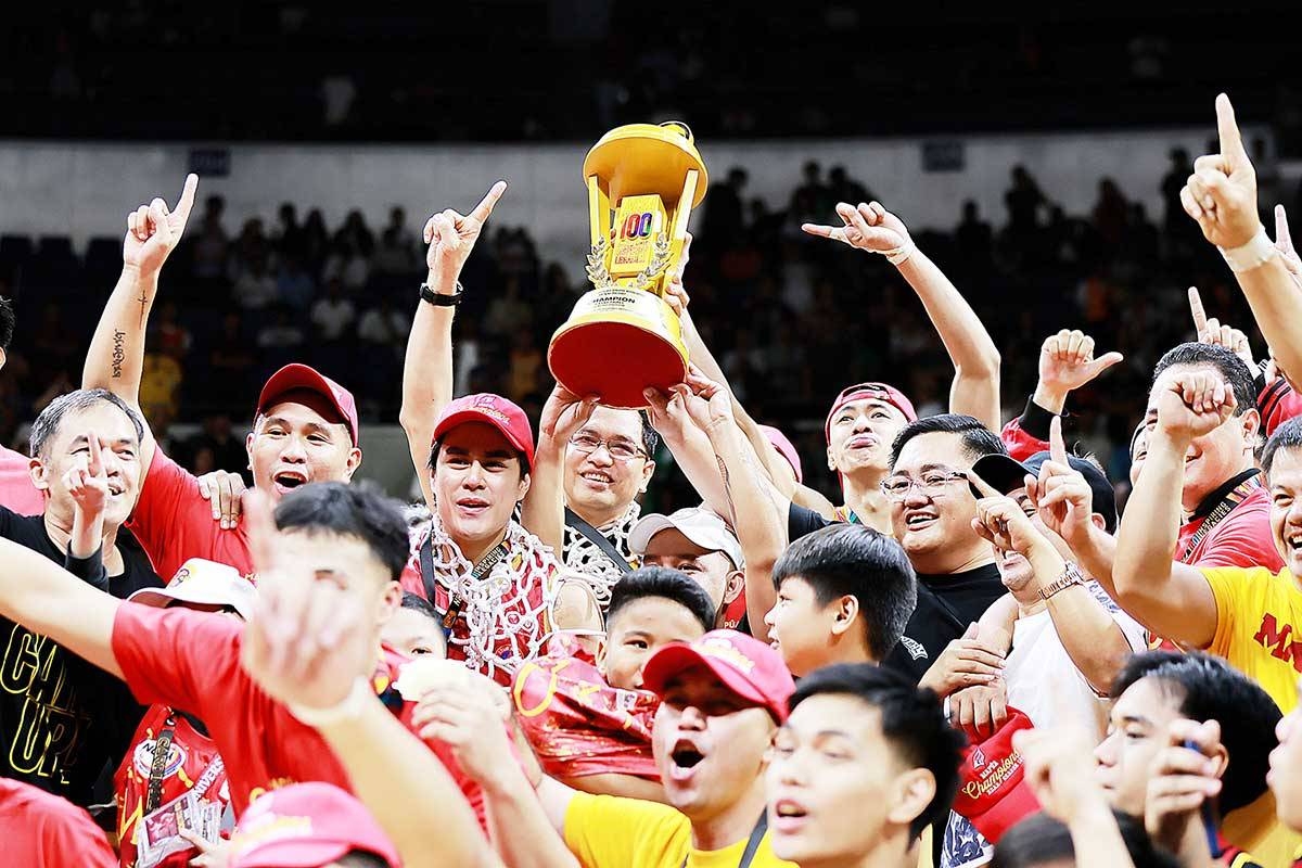 TITLE DROUGHT ENDS The Mapua Cardinals end their 33-year title drought as they clinch the NCAA Season 100 men’s basketball championship after defeating the College of St. Benilde Blazers, 94-82, in Game 2 of the Finals at the Smart Araneta Coliseum on Dec. 7, 2024. Clint Escamis was named the Finals Most Valuable Player (MVP). PHOTO BY RIO DELUVIO