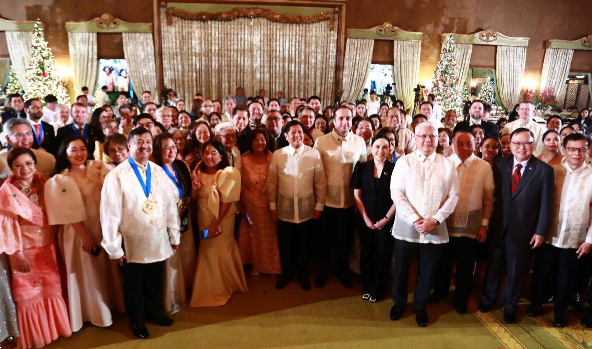 Outstanding overseas Filipinos, groups honored