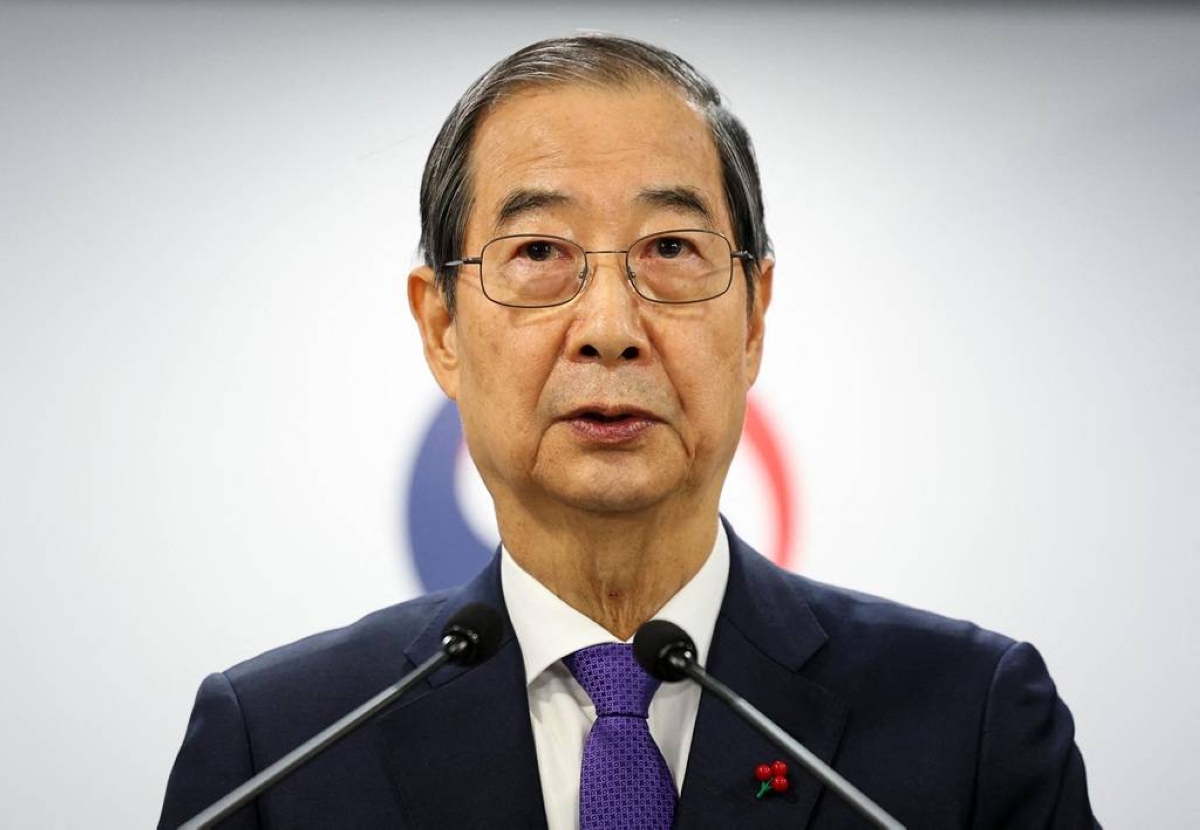 UNDER PRESSURE South Korea’s Prime Minister and Acting President Han Duck-soo addresses his nation in a speech at the government complex in the capital Seoul on Dec. 26, 2024. YONHAP PHOTO VIA AFP