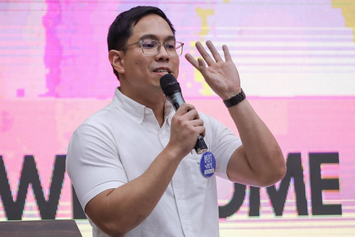 Sen. Pia Cayetano, together with Health Assistant Secretary Albert Domingo, leads the forum on World No Tobacco Day at the Fabella Hospital in Manila on May 31, 2024. The forum aims to spread awareness against the false belief that vaping is safer than traditional tobacco smoking. PHOTO BY J. GERARD SEGUIA