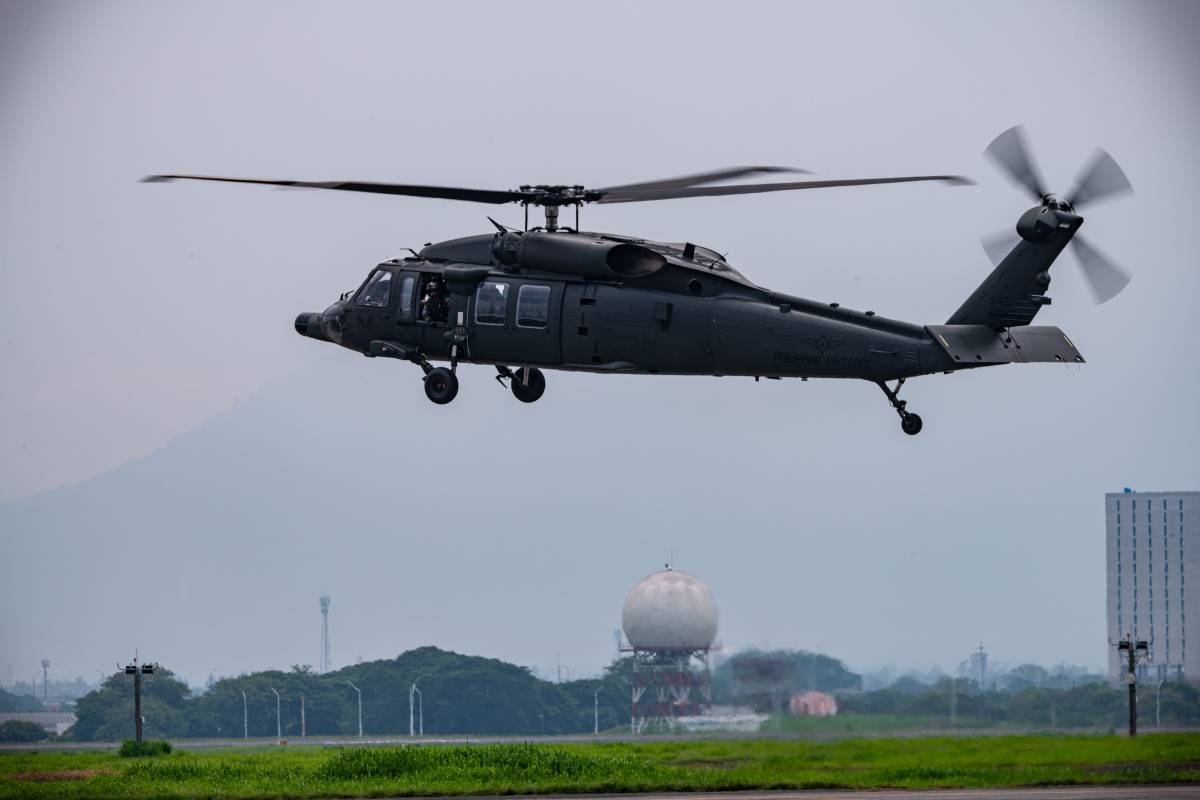 PAF gets 10 Black Hawk choppers in fleet build-up