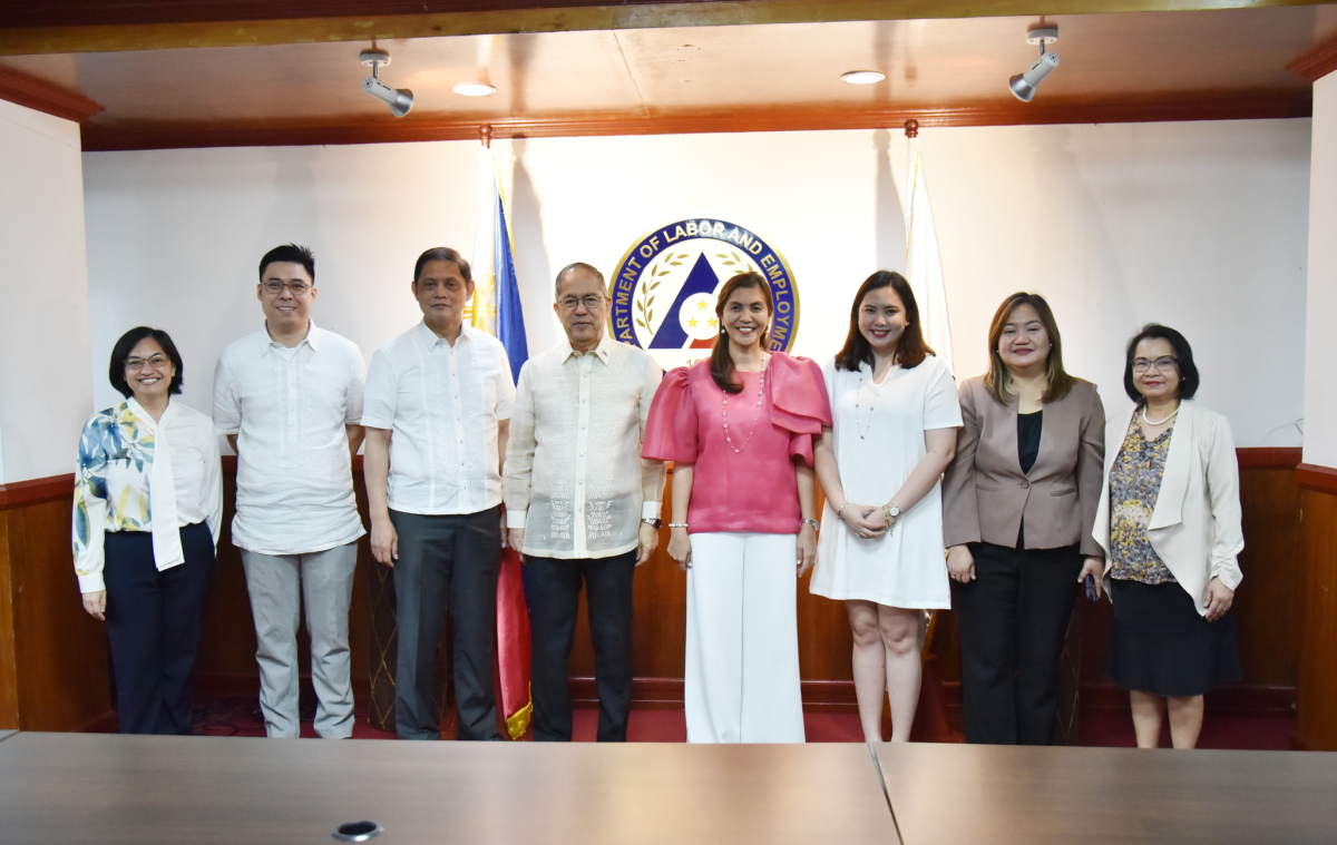 RTWPB MIMAROPA EMPLOYERS SECTOR REPRESENTATIVE TAKES OATH | The Manila ...