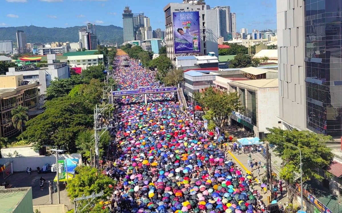 FOOT PROCESSION Photo shows the situation at the Osmeña Boulevard in Cebu City on Jan. 18, 2025, where around 1.4 million barefooted devotees joined the procession in one of the major highlights of the Sinulog Festival. PHOTO BY KAISER JAN FUENTES 