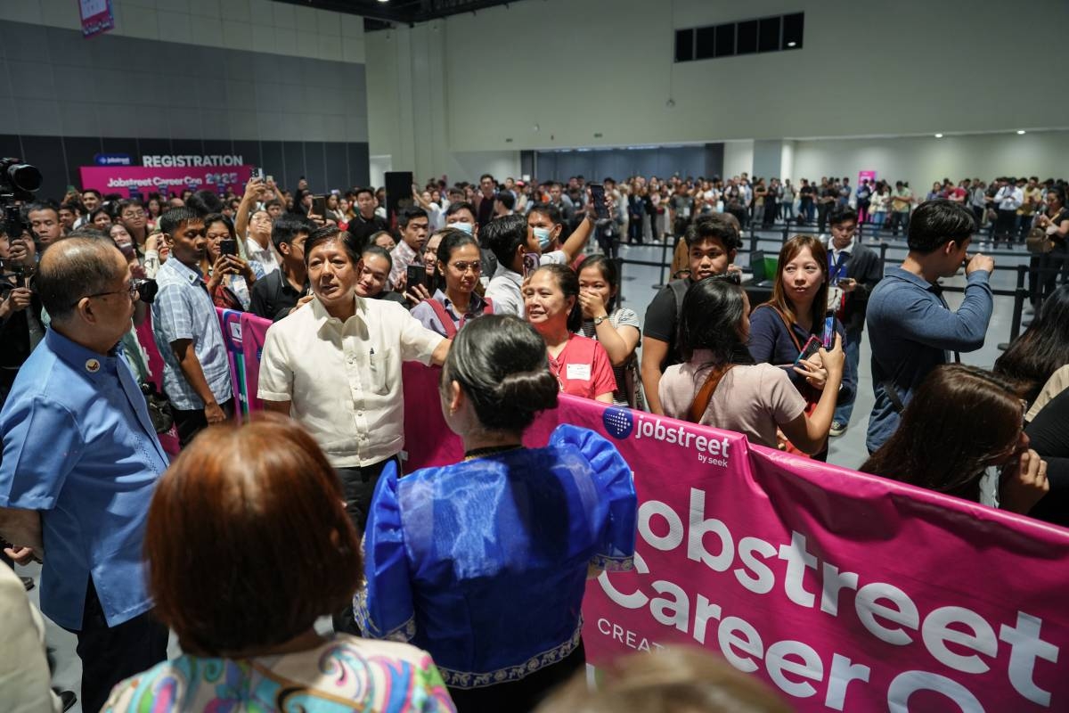 Marcos eyes monthly job fairs across PH