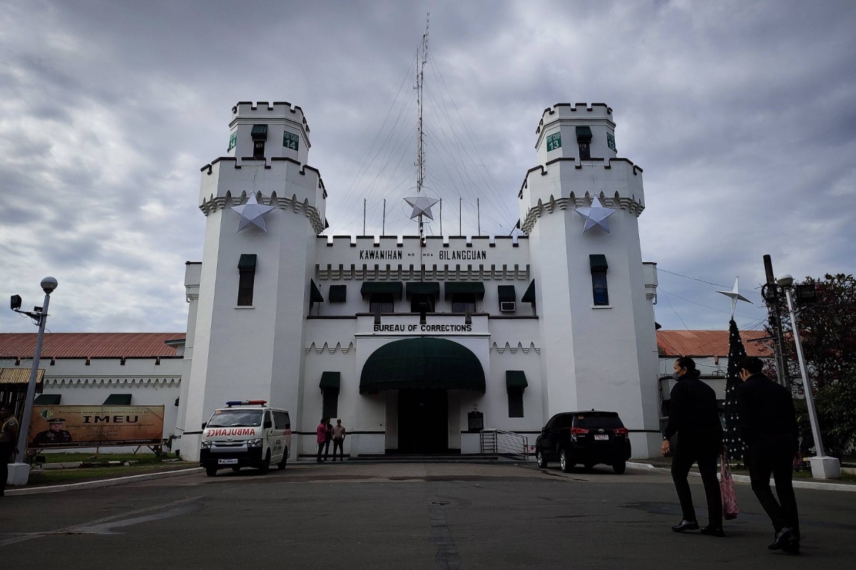 The Bureau of Corrections (BuCor) releases 39 Persons Deprived of Liberty (PDLs) at the New Bilibid Prison in Muntinlupa City, on Wednesday, Dec. 20, 2023, as part of its program for Christmas. Public Attorney's Office Chief Presida Acosta and BuCor Director General Gregorio Catapang Jr. were present during the event. PHOTO BY J. GERARD SEGUIA