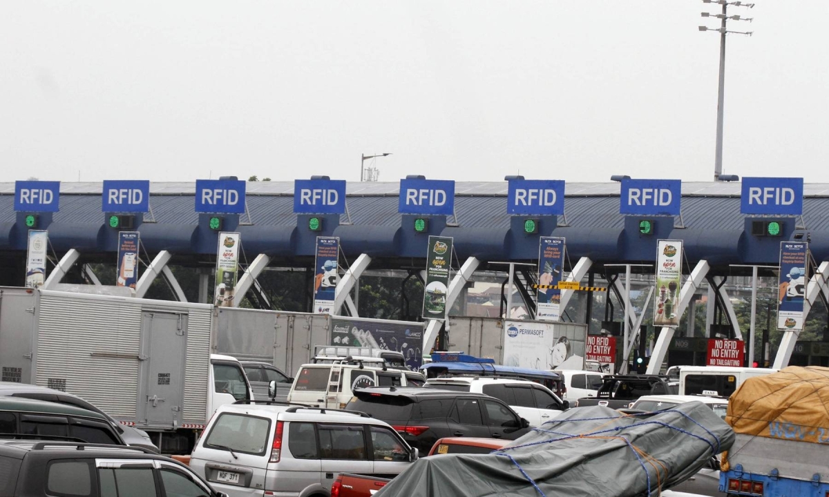 Cashless toll collection deferred