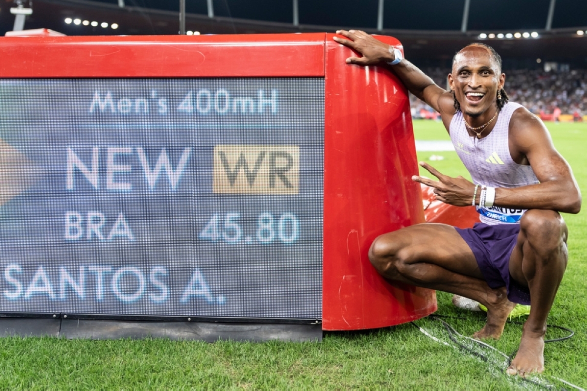 NEW MARK Brazil’s Alison dos Santos celebrates after winning the men’s 400-meter hurdles, setting a new world record, at the Diamond League athletics meeting on Aug. 27, 2026, in Zurich, Switzerland. AP PHOTO