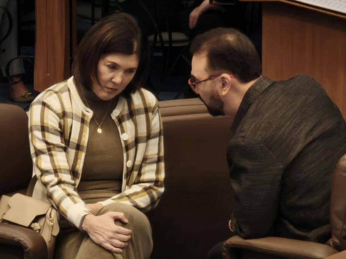 Bureau of Immigration Confirms Departure of Senators Alan and Pia Cayetano