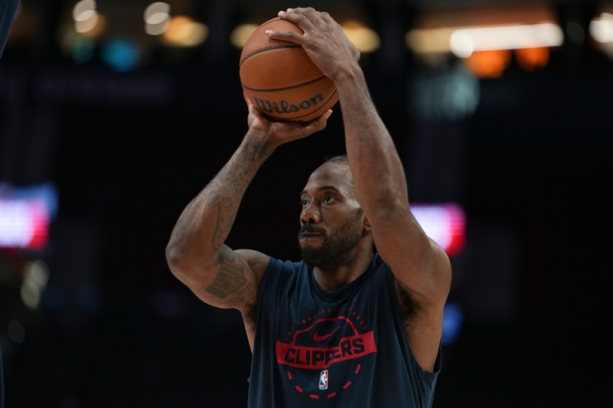Leonard’s return to Toronto is official