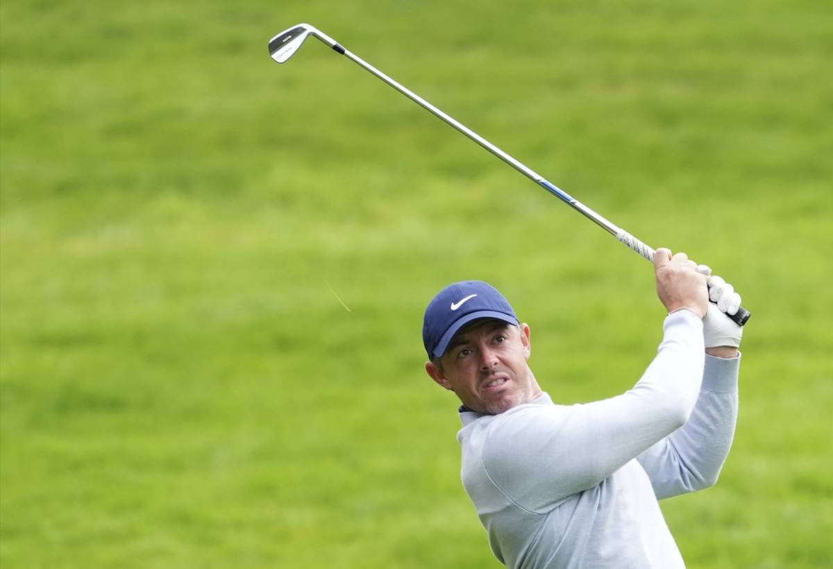 McIlroy charges back in contention at PGA Championship