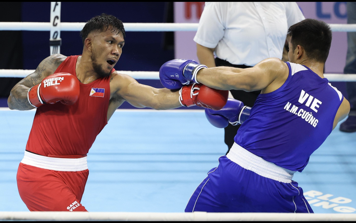 Marcial scores 3rd round KO of Huerta