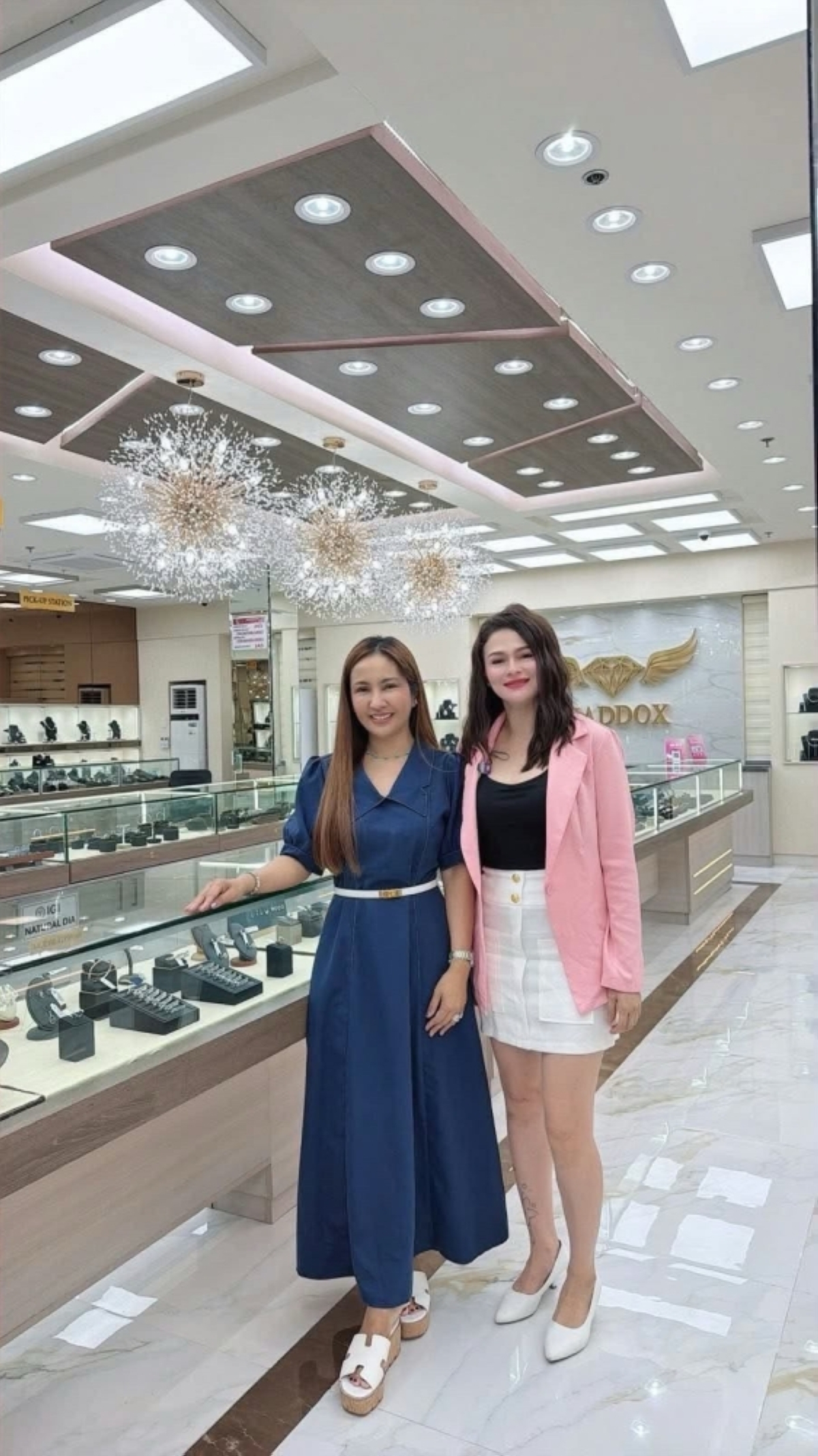 A jewelry gift with a story of gratitude at Maddox