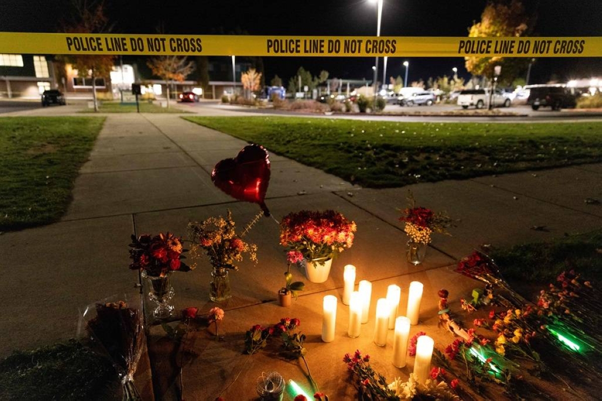 Teacher, 3 students dead in Oregon school shooting