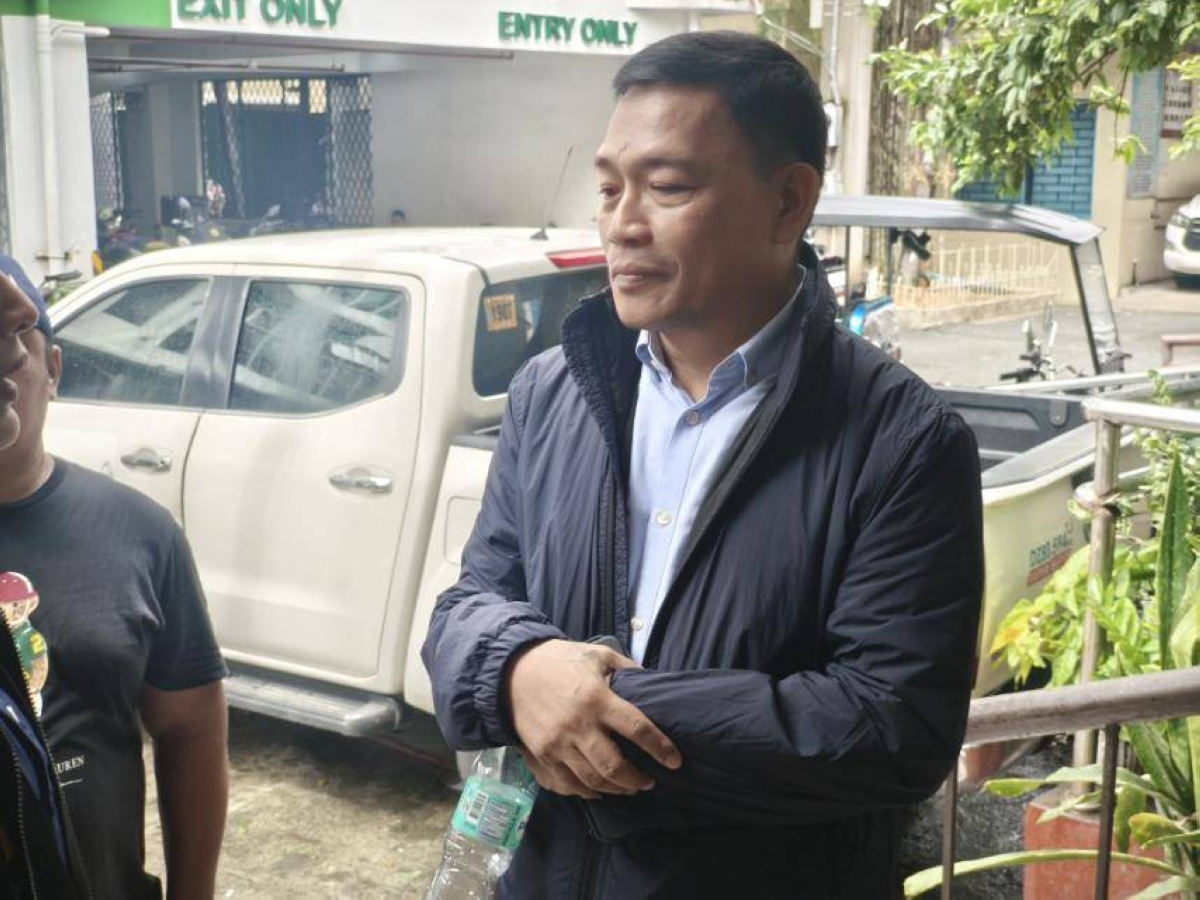 Baligod, 14 maleta boys arrested