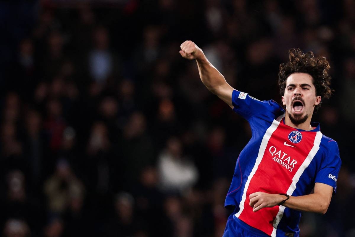 PSG downs Barca in Champions League