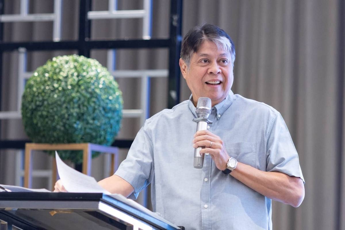 Pangilinan sounds alarm over ‘seaborne’ road projects