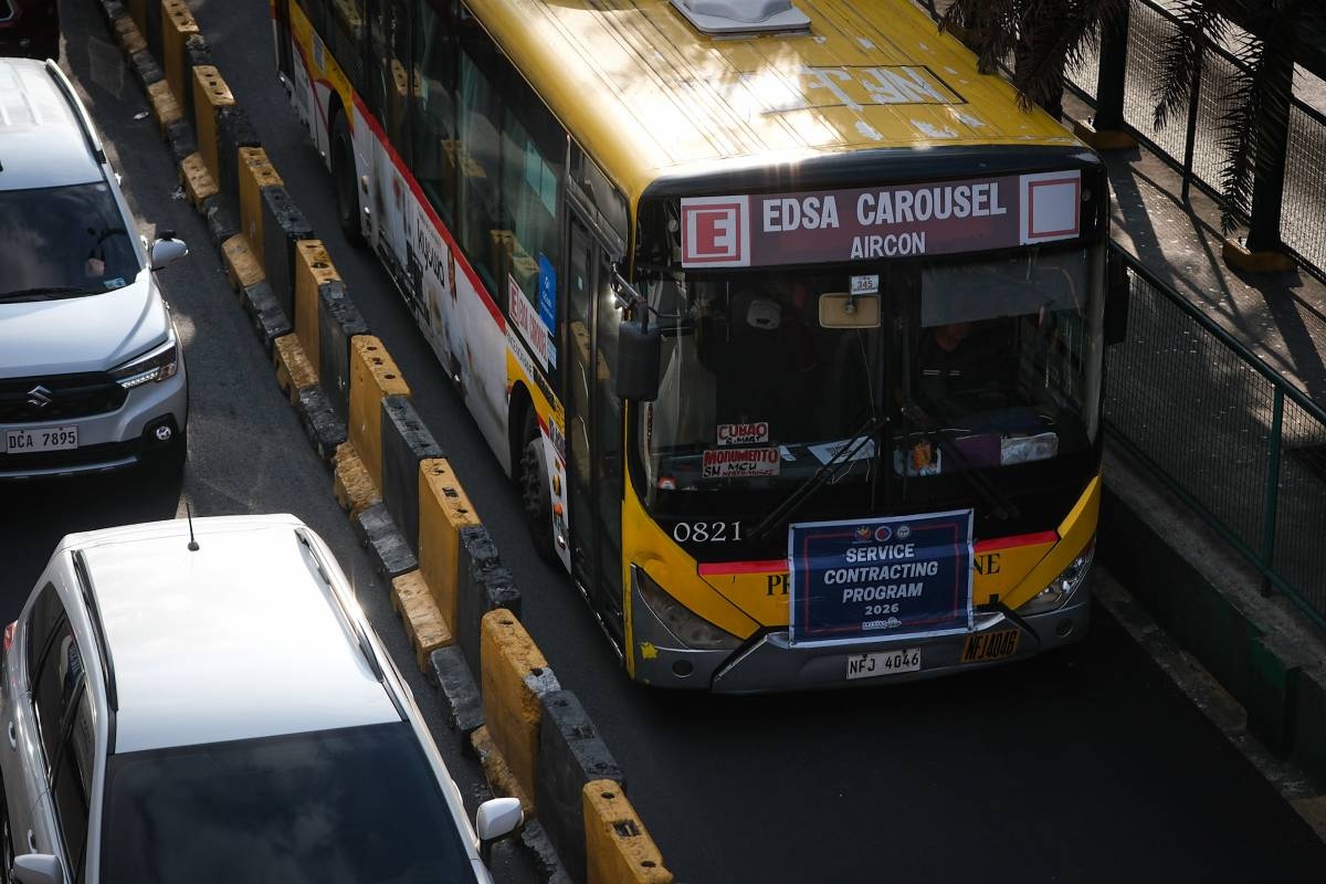 DOTr issues ultimatum on Busway left-side door policy