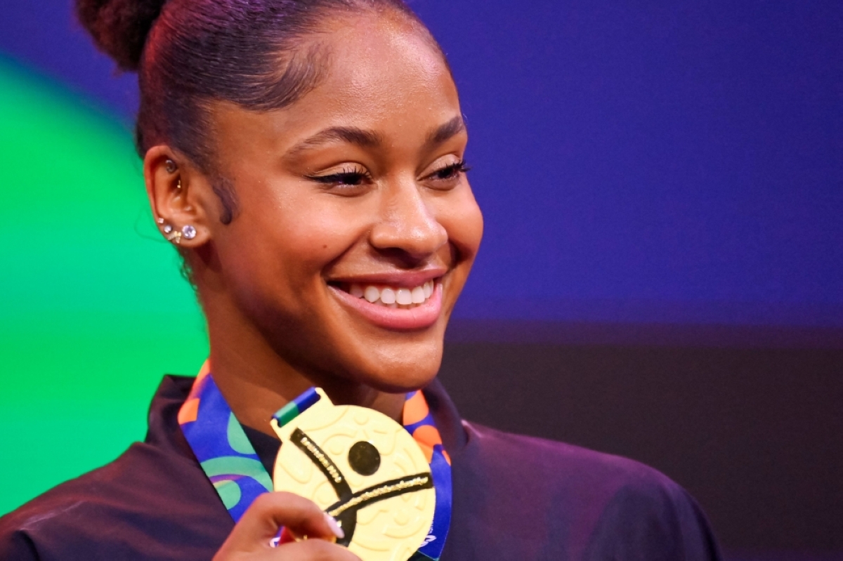 Blakely bags all-around world title