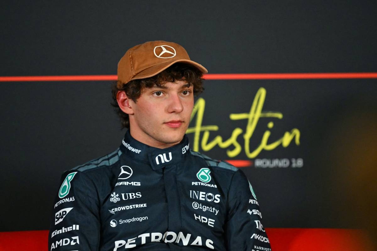 Antonelli storms to US Grand Prix pole on weekend he can take title