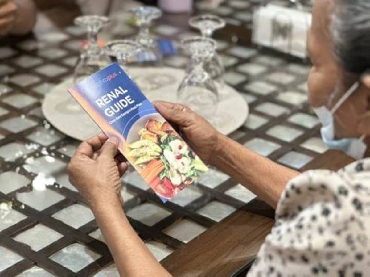 
HEALTH GUIDE A kidney disease patient learns about kidney-friendly meal planning and nutrition. PHOTO FROM NEPHROPLUS 